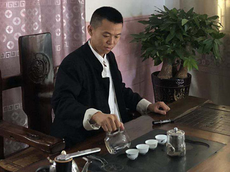 “伯牙鼓琴,志在高山”--记湖南省玉雕大