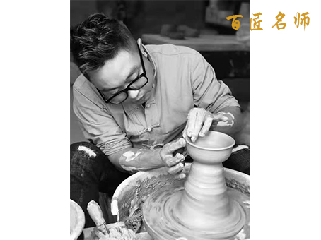 炙热火焰遇陶土,灵韵青瓷就此生--青瓷名